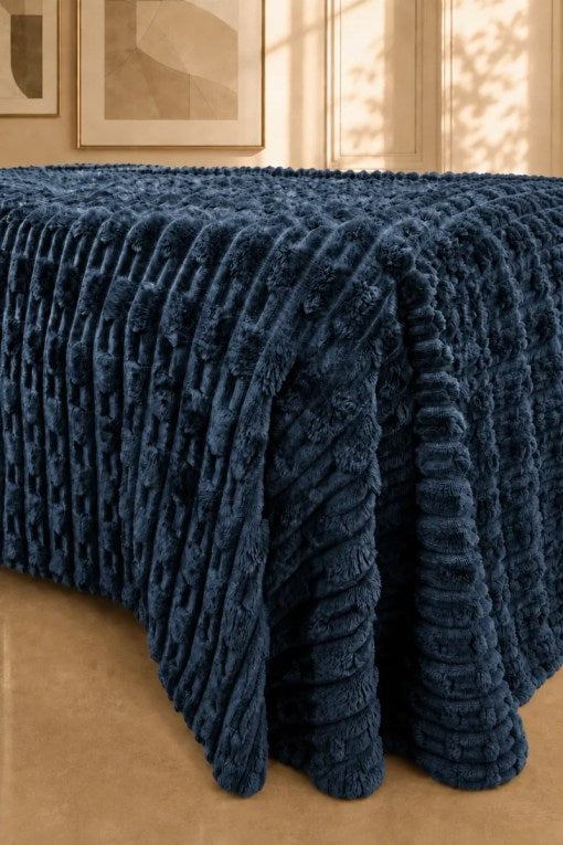 TEXTURED PLUSH BLANKET - DEEP SLATE BLUE